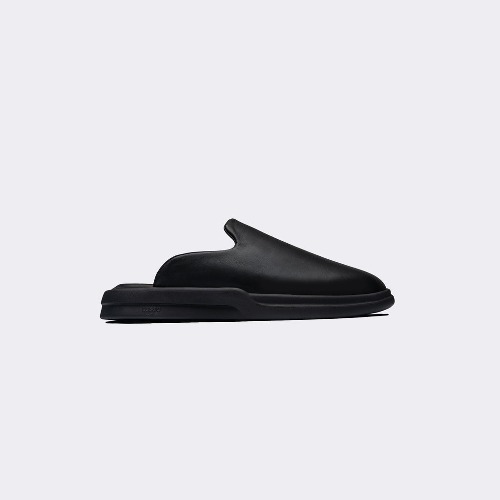 Pelli - Jet Black Smooth Leather / Matte Black
