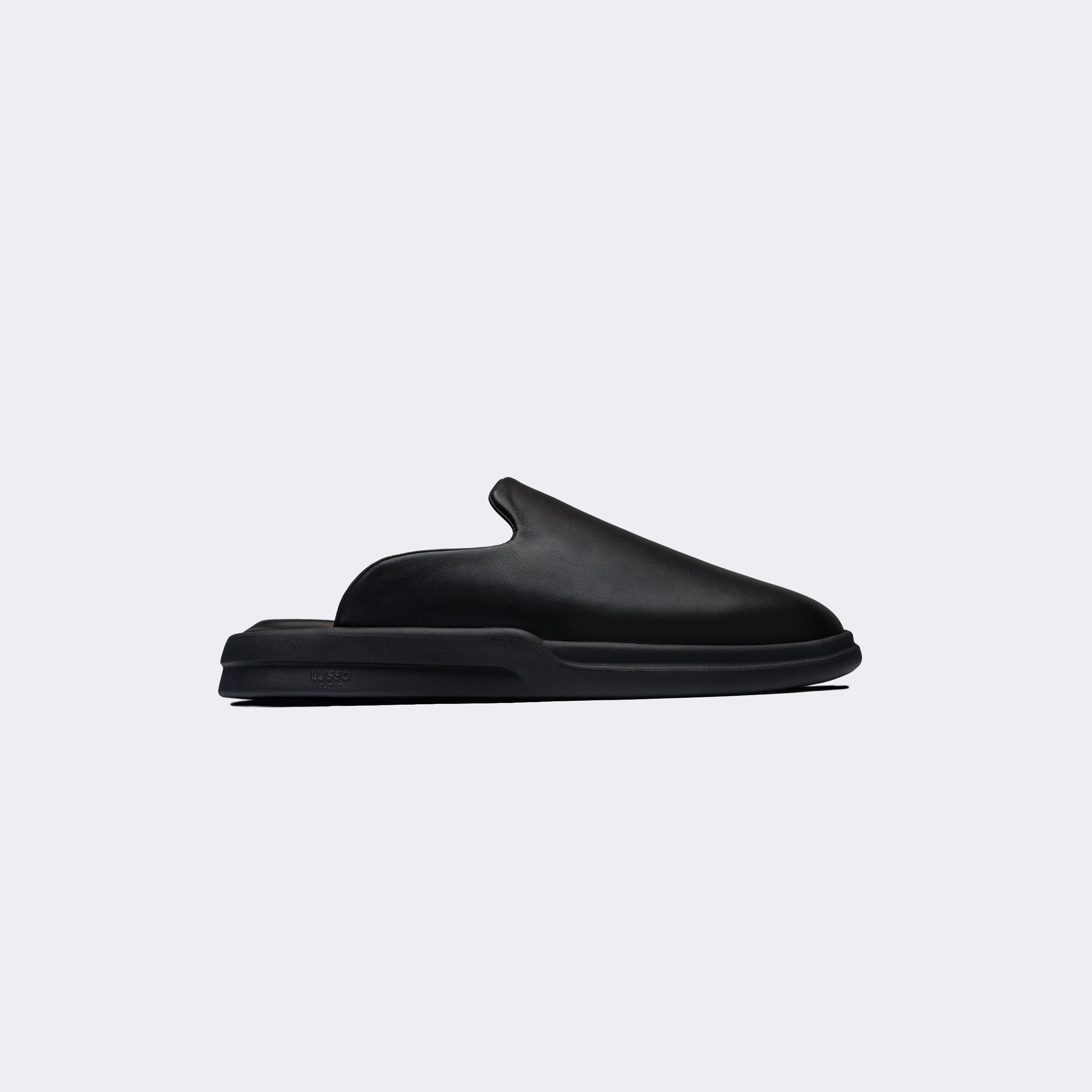 Pelli - Jet Black Smooth Leather / Matte Black